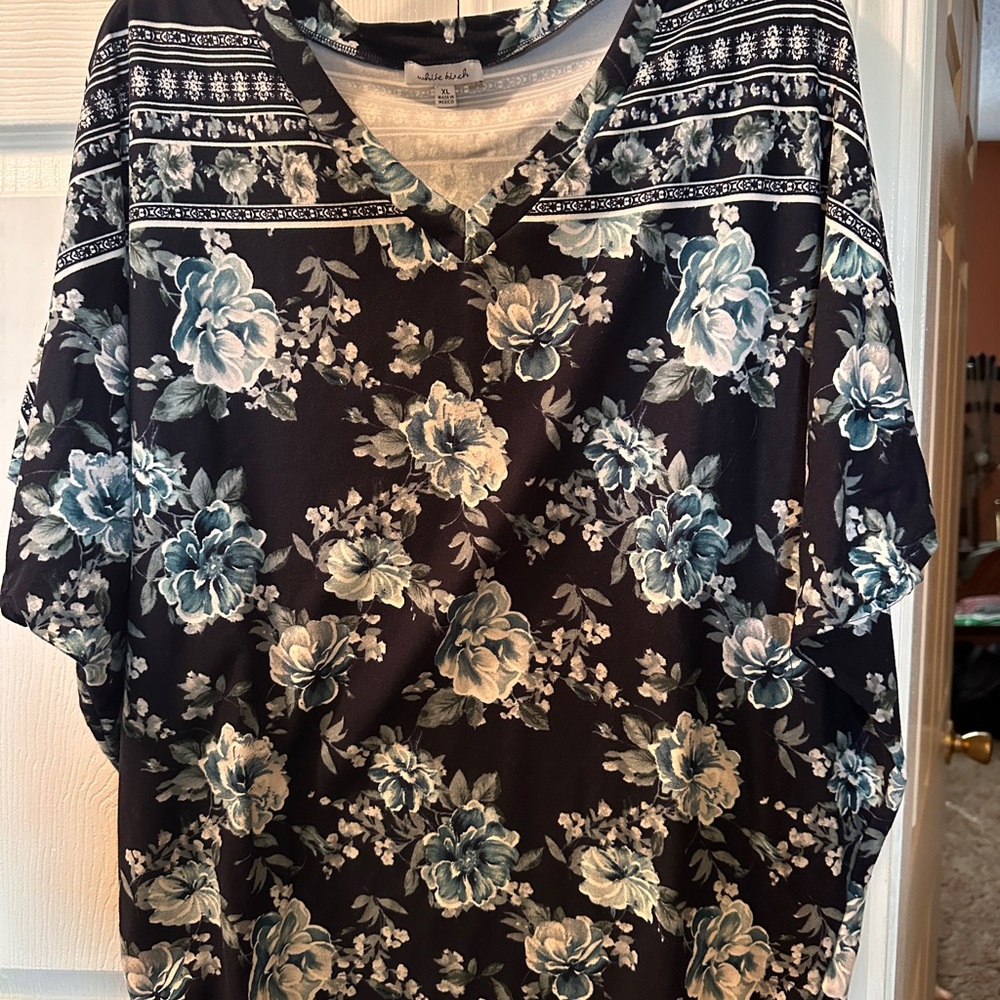 White Birch Floral V-Neck Top - Black and Green